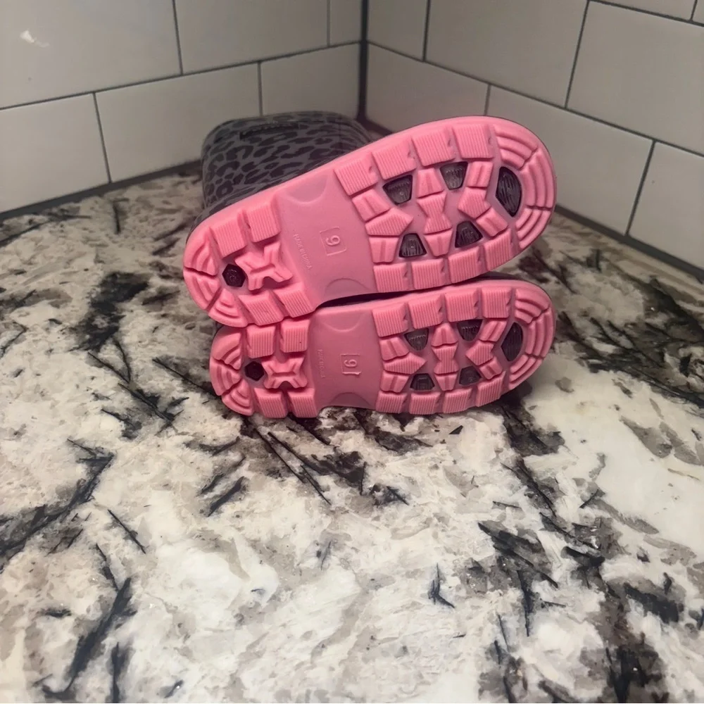 Roma Gray Leopard Print Boots with Pink Soles